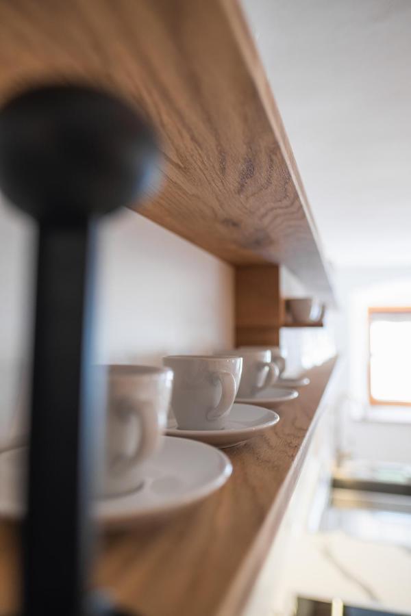 Gehobenes Ambiente In Historischer Wohnung Walting Esterno foto